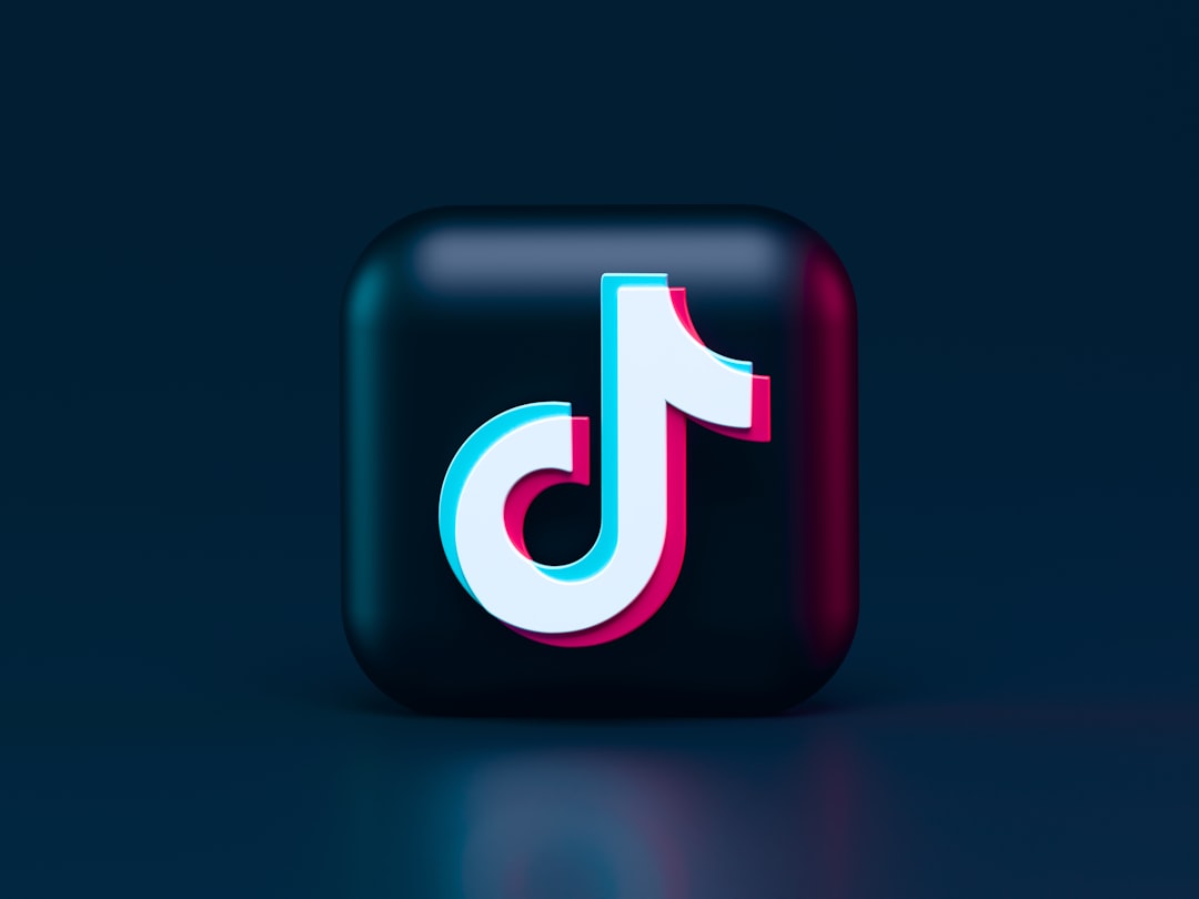 8 Best TikTok Competitor Analysis Tools in 2026