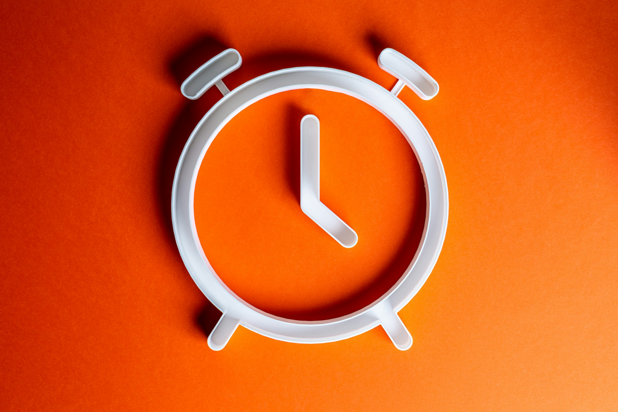 a simple clock - Best Time to Post YouTube Shorts